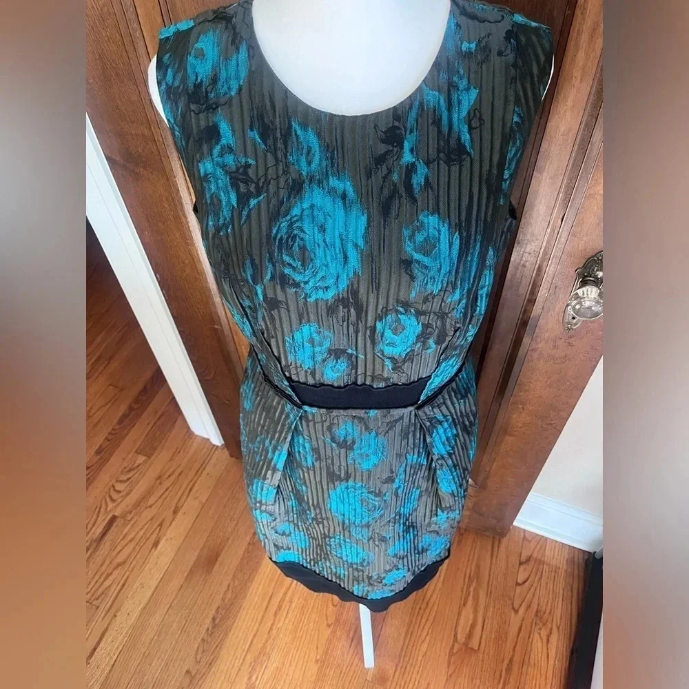 Carmen Marc Valvo Gray and Blue Floral Sleeveless Midi Dress Women Size‎ 8 - Picture 2 of 10